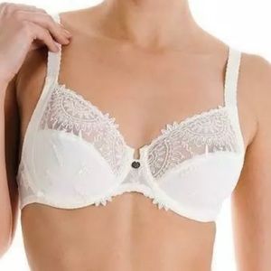 Chanterelle underwire bra